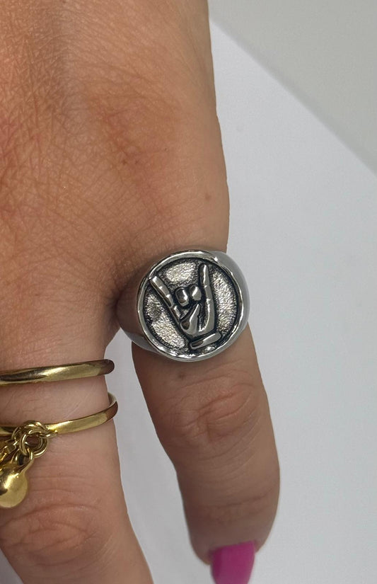 ANELLO SCARAMANTICO